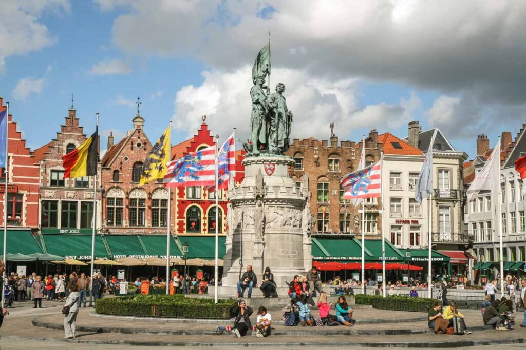 Cosa Vedere A Bruges: Itinerario Di 2 Giorni | Holidaylia Holidaylia